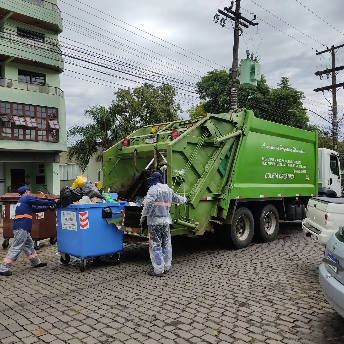 BOA NOTÍCIA - NOVA EMPRESA INICIA TRABALHOS NA COLETA DE LIXO♻️